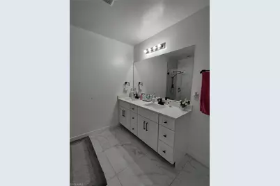 2709 SW 4th Pl, Cape Coral, FL 33914 - Photo 27