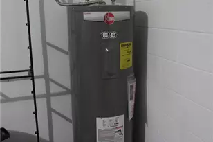 2709 SW 4th Pl, Cape Coral, FL 33914 - Photo 39