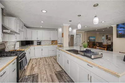 825 S Romero St, Clewiston, FL 33440 - Photo 13