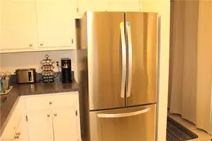 1811 SE 15th Pl, Cape Coral, FL 33990 - Photo 25