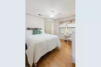 16209 Asheboro Ct, Fort Myers, FL 33908 - Photo 23