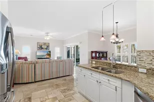 10061 Lake Cove Dr, Fort Myers, FL 33908 - Photo 11