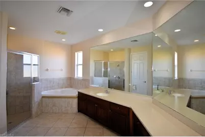 1249 NW 37th Ave, Cape Coral, FL 33993 - Photo 33