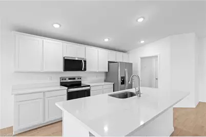 2905 NE 4th Ave, Cape Coral, FL 33909 - Photo 5