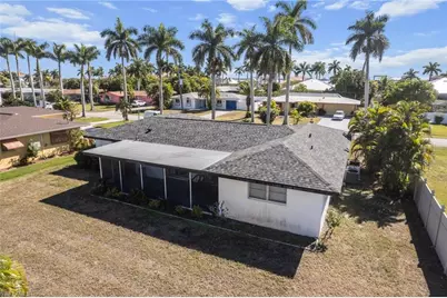 405 Bayshore Dr, Cape Coral, FL 33904 - Photo 23