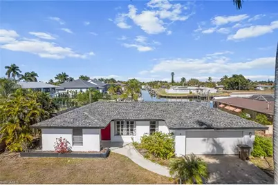 405 Bayshore Dr, Cape Coral, FL 33904 - Photo 27