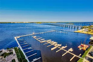 2090 W First St, Fort Myers, FL 33901 - Photo 15