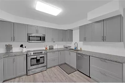 2506 SE 8th Ave, Cape Coral, FL 33904 - Photo 5