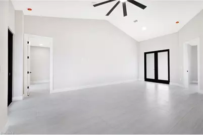 819 SW 16th Ter, Cape Coral, FL 33991 - Photo 7