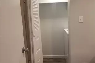 5223 Cedarbend Dr, Fort Myers, FL 33919 - Photo 17