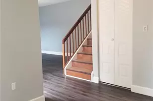 5223 Cedarbend Dr, Fort Myers, FL 33919 - Photo 7