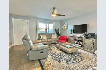 1104 SE 8th St #5, Cape Coral, FL 33990 - Photo 3