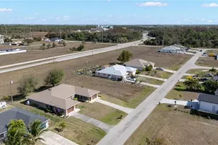 2221 NE 15th Ln, Cape Coral, FL 33909 - Photo 29