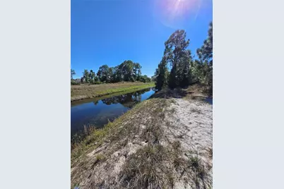 1049 Bandera St, Lehigh Acres, FL 33974 - Photo 5