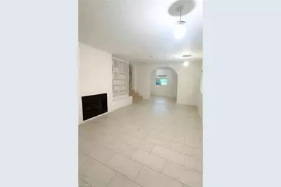 26764 Token Ct, Bonita Springs, FL 34135 - Photo 3