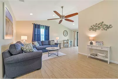 8475 Charter Club Cir #5, Fort Myers, FL 33919 - Photo 7