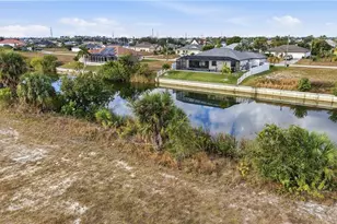 932 NW 9th Ave, Cape Coral, FL 33993 - Photo 7