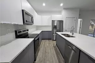 9011 Penny Cir, Labelle, FL 33935 - Photo 5