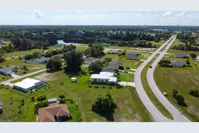 4239 E Gator Cir, Cape Coral, FL 33909 - Photo 5