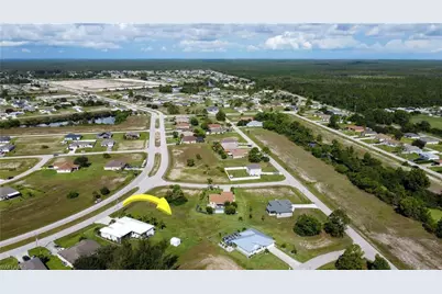 4239 E Gator Cir, Cape Coral, FL 33909 - Photo 15