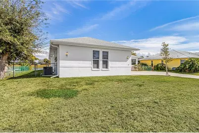 1503 NW 29th Pl, Cape Coral, FL 33993 - Photo 3