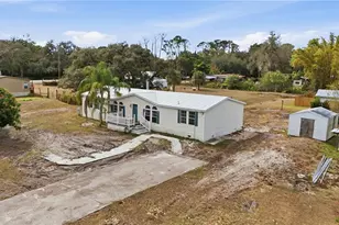 580 Brittany Ln, Labelle, FL 33935 - Photo 3