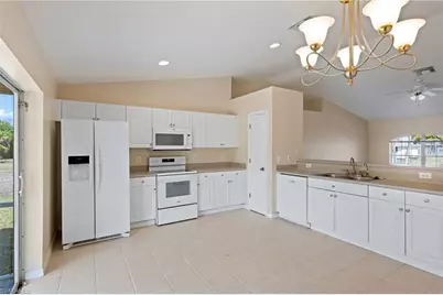 2706 SW 9th Ave, Cape Coral, FL 33914 - Photo 7