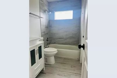 1726 NE 17th Ter, Cape Coral, FL 33909 - Photo 31