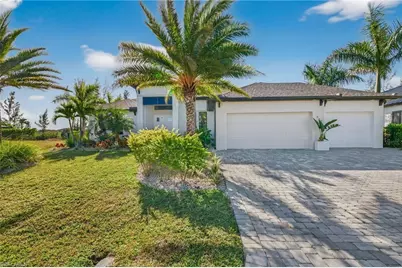 332 SW 26th St, Cape Coral, FL 33914 - Photo 1