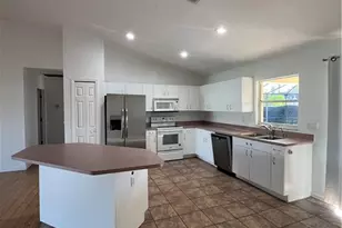 3325 SW 15th Ave, Cape Coral, FL 33914 - Photo 7