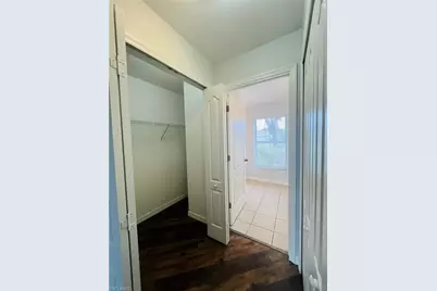 313 NE 30th St, Cape Coral, FL 33909 - Photo 11