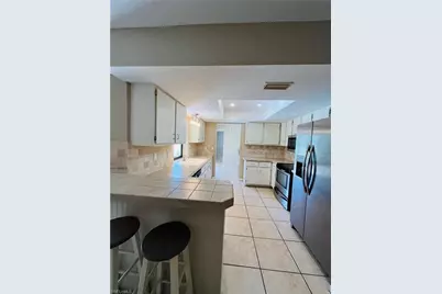 3019 SE 5th Pl, Cape Coral, FL 33904 - Photo 7