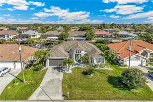 2313 SE 19th Pl, Cape Coral, FL 33990 - Photo 3