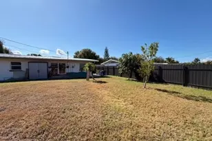 40 Victoria Dr, North Fort Myers, FL 33917 - Photo 39