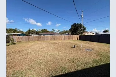 40 Victoria Dr, North Fort Myers, FL 33917 - Photo 43