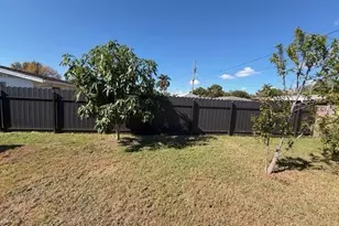 40 Victoria Dr, North Fort Myers, FL 33917 - Photo 45