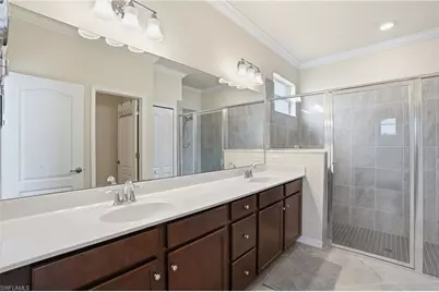 4025 E Hampton Cir, Alva, FL 33920 - Photo 17