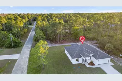 369 Nutmeg St, Lehigh Acres, FL 33972 - Photo 5