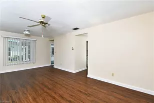 13 Hamlin Ct, Lehigh Acres, FL 33936 - Photo 9