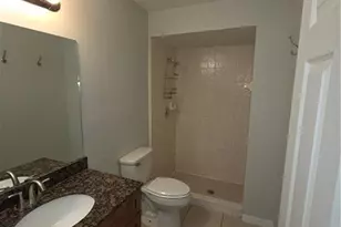 101 SE 23rd Pl, Cape Coral, FL 33990 - Photo 7