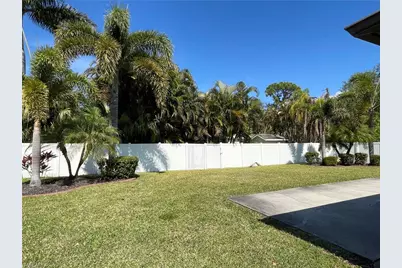 663 Astarias Cir, Fort Myers, FL 33919 - Photo 27