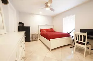 328 SW 19th Terrace, Cape Coral, FL 33991 - Photo 23