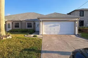 724 SW 35th St, Cape Coral, FL 33914 - Photo 1
