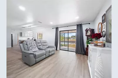 2226 SE 19th Pl, Cape Coral, FL 33990 - Photo 9