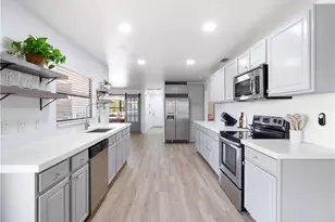 2226 SE 19th Pl, Cape Coral, FL 33990 - Photo 13