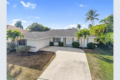 2226 SE 19th Pl, Cape Coral, FL 33990 - Photo 3