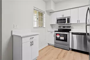 8407 Bernwood Cove Loop, Fort Myers, FL 33966 - Photo 3