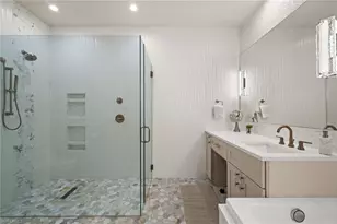 1924 SW 17th Pl, Cape Coral, FL 33991 - Photo 21