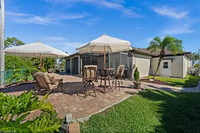 1924 SW 17th Pl, Cape Coral, FL 33991 - Photo 39