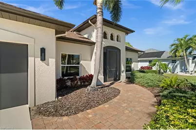 1924 SW 17th Pl, Cape Coral, FL 33991 - Photo 3